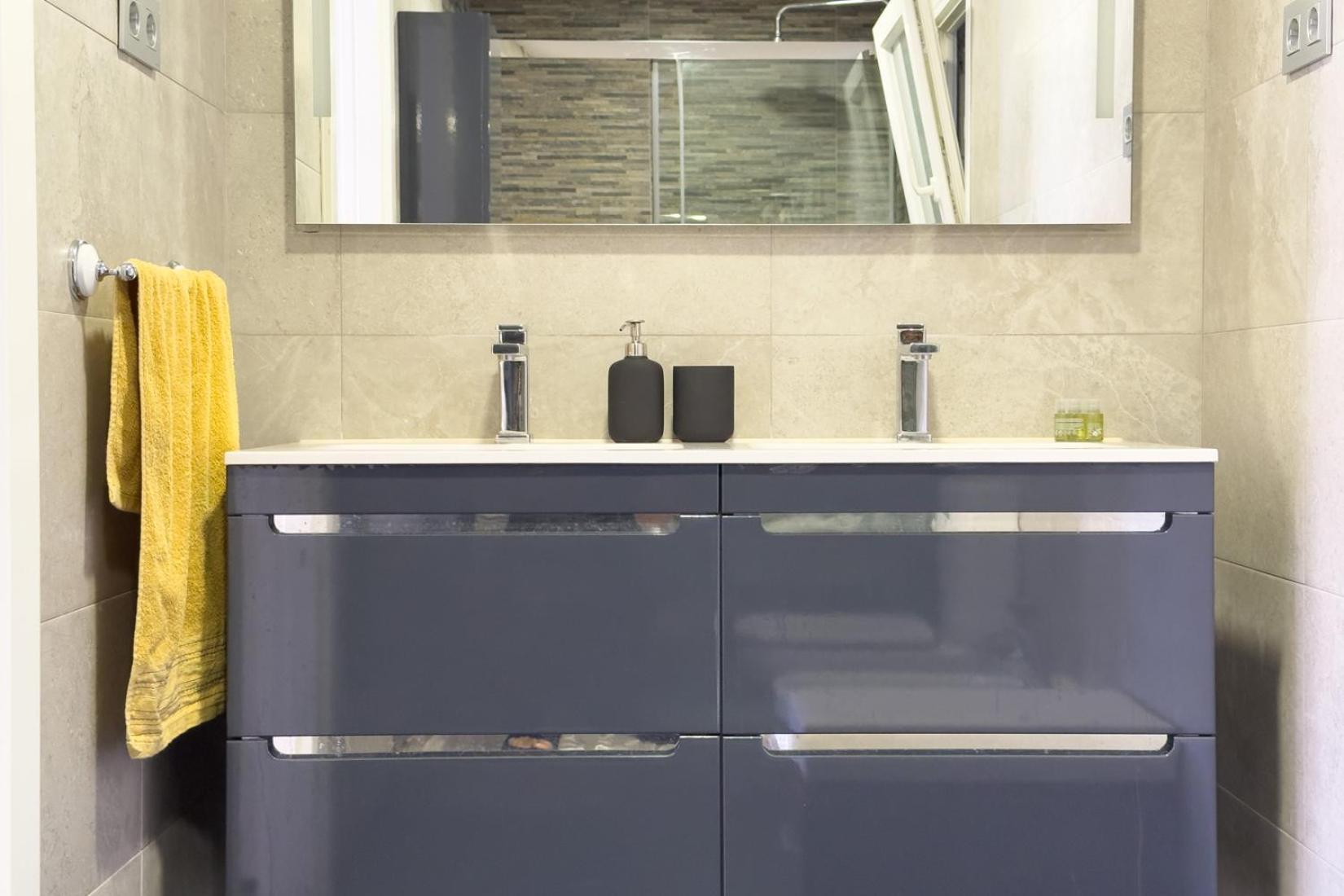 Impresionante Apartamento Delante Del Mar Vilassar De Mar Eksteriør billede