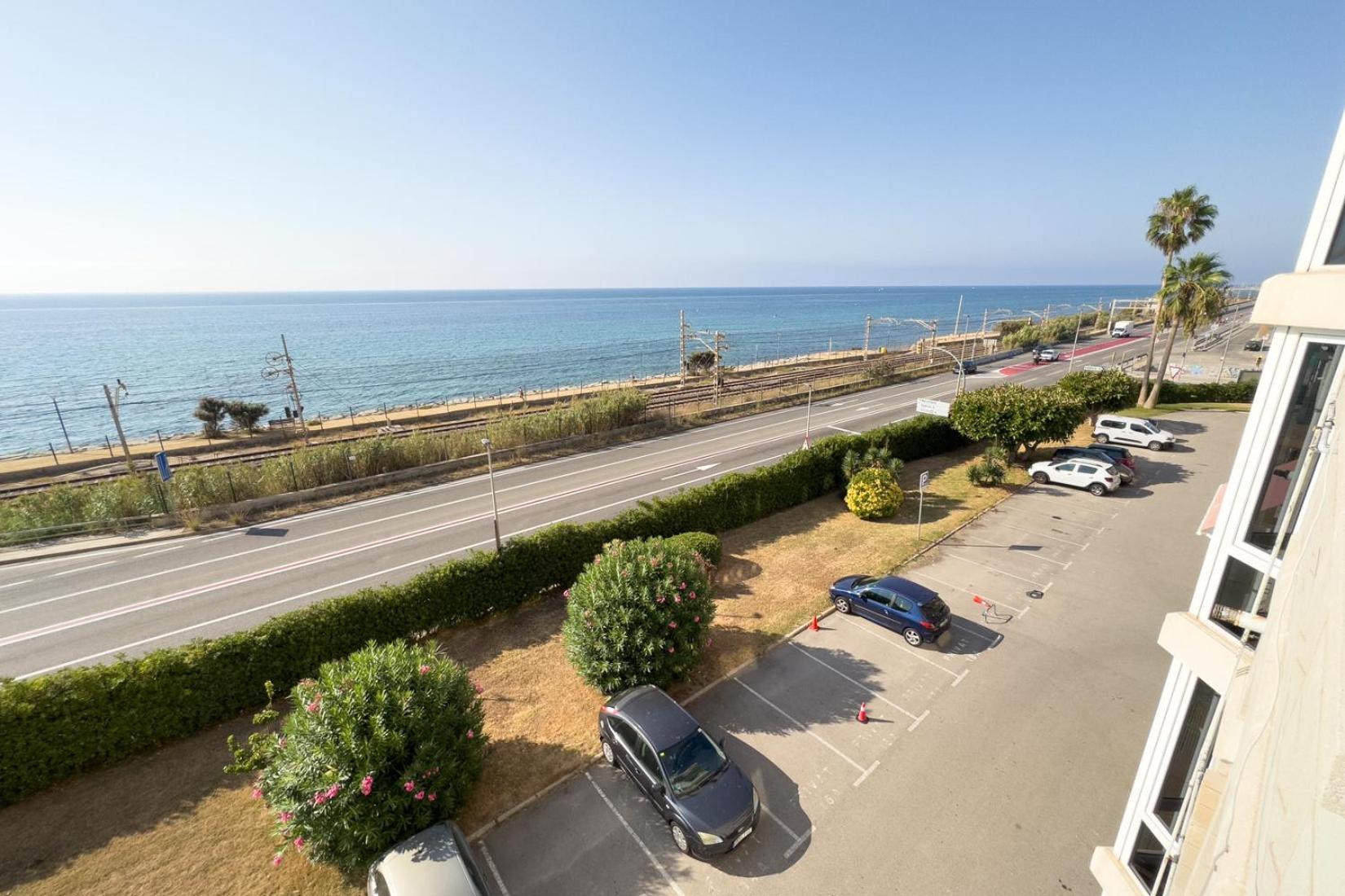 Impresionante Apartamento Delante Del Mar Vilassar De Mar Eksteriør billede